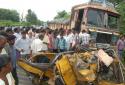 12 killed in auto-lorry accident in jharkhand